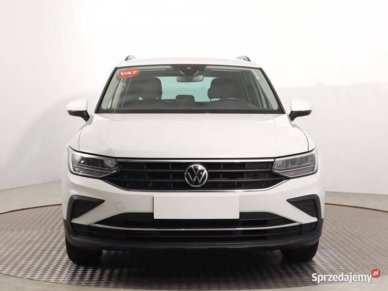 Biały Używany 2020 VW Tiguan SUV | 102 999 zł (Dość drogi) - Obraz 1/4