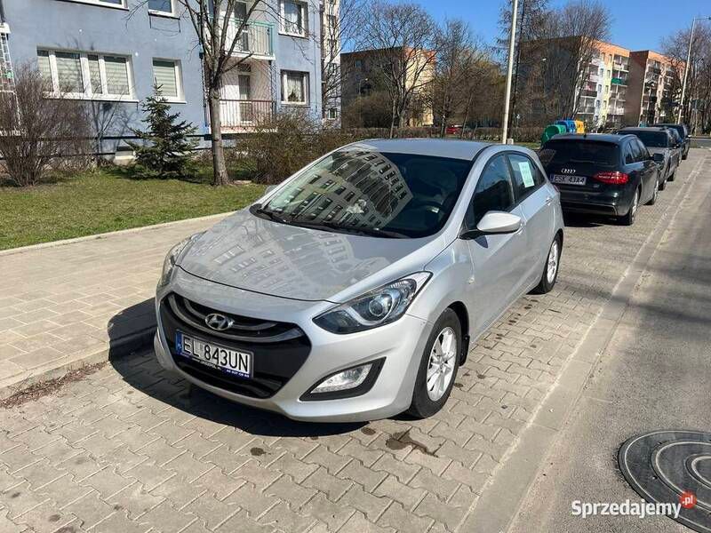 Srebrny Używany 2014 Hyundai i30 Hatchback | 32 900 zł - Obraz 1/4