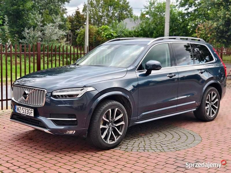 Niebieski Używany 2019 Volvo XC90 Momentum SUV | 154 900 zł (Drogi) - Obraz 1/4