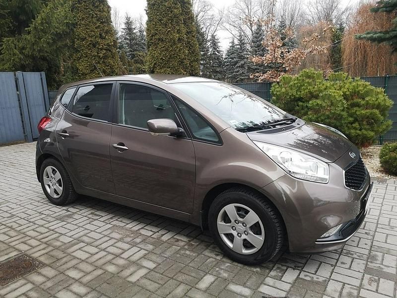 Używany Kia Venga 90 KM (66 kW) 2017 Brązowy Hatchback
