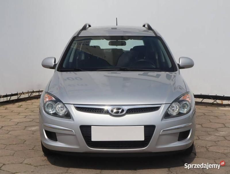 Czarny Używany 2009 Hyundai i30 Kombi | 17 999 zł (Uczciwa cena) - Obraz 1/4