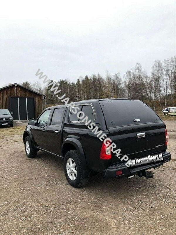 Używany Isuzu D-Max 163 KM (119 kW) 2008 Czarny Pickup