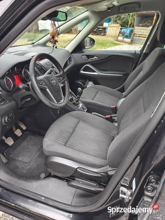 Używany Opel Zafira Tourer 129 KM (94 kW) 2012 Minivan
