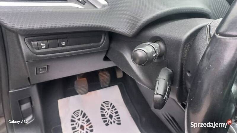 Używany 2018 Peugeot 2008 SUV | 41 900 zł (Uczciwa cena) - Obraz 1/2