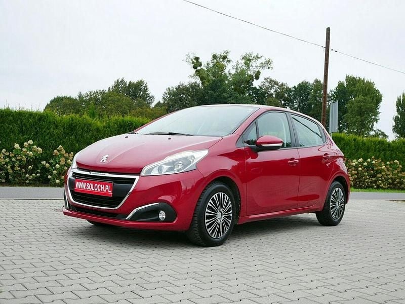 Czerwony Używany 2016 Peugeot 208 Hatchback | 23 900 zł (Dobra cena) - Obraz 1/4