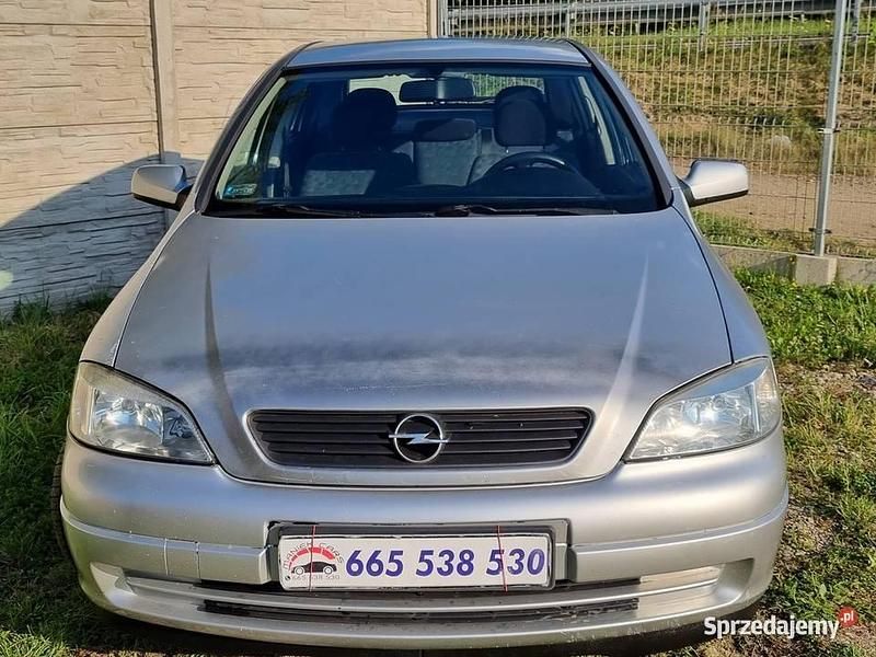 Srebrny Używany 2001 Opel Astra Hatchback | 2990 zł (Uczciwa cena) - Obraz 1/4
