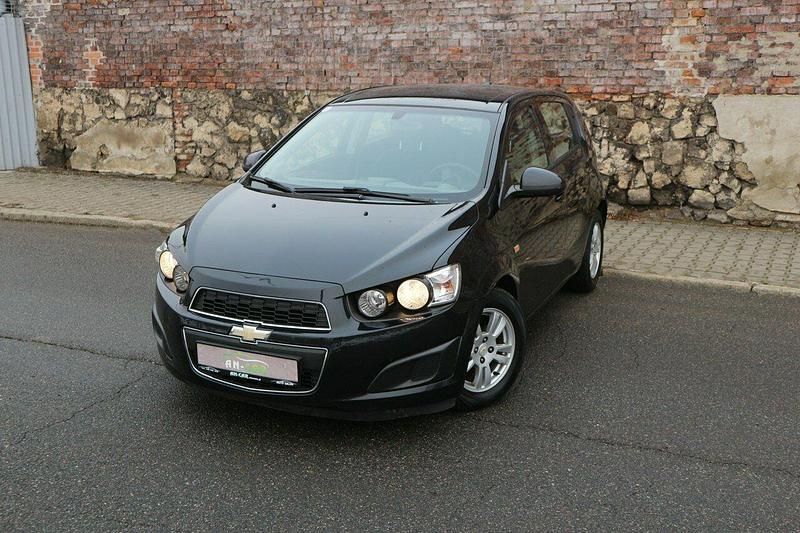 Używany Chevrolet Aveo 86 KM (63 kW) 2011 Czarny Hatchback