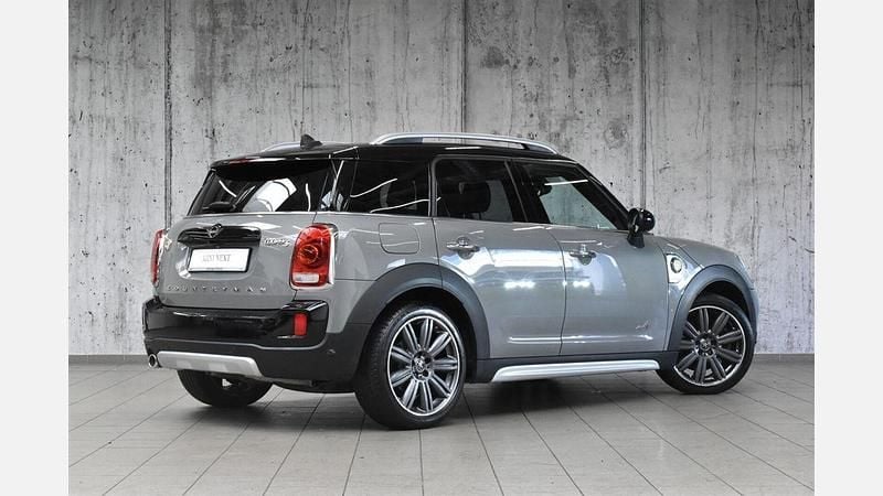 Używany Mini Cooper S Countryman 224 KM (164 kW) 2019 Moonwalk grey metallic metalizowany SUV
