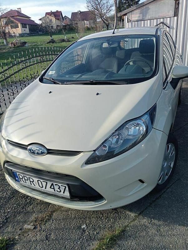 Używany Ford Fiesta 68 KM (50 kW) 2009 Inny kolor Hatchback