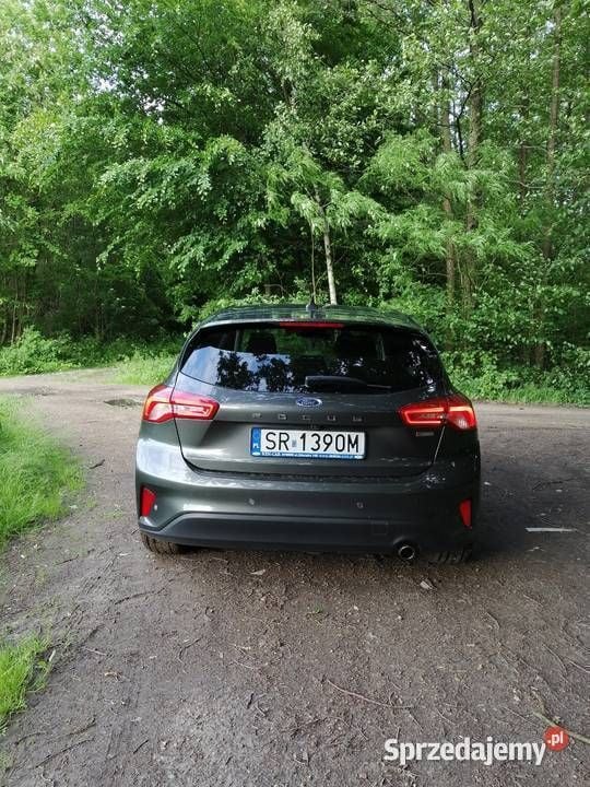 Używany Ford Focus 2018 Grafitowy Hatchback