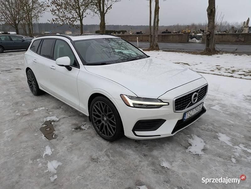 Używany Volvo V60 2020 Biały Kombi