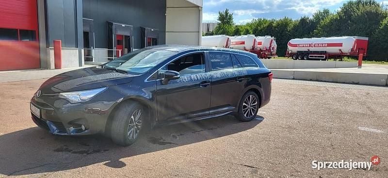 Używany 2017 Toyota Avensis T2 | 39 000 zł (Uczciwa cena) - Obraz 1/4