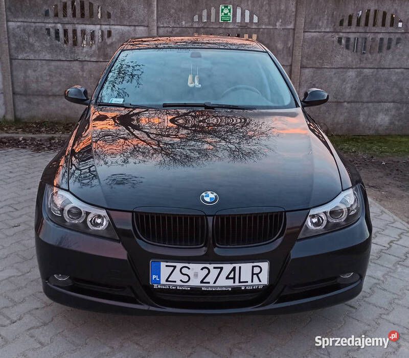 Używany BMW 318 2006 Czarny Sedan/Limuzyna