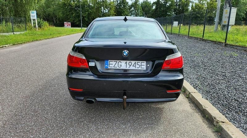 Używany BMW 520 163 KM (119 kW) 2008 Czarny (metalik, perła) Sedan/Limuzyna