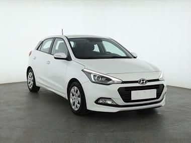 Biały Używany 2017 Hyundai i20 Hatchback | 29 999 zł - Obraz 1/4