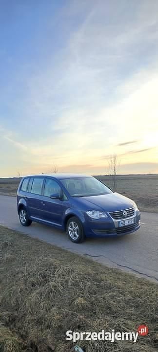 Używany 2009 VW Touran Minivan | 12 800 zł (Uczciwa cena) - Obraz 1/4