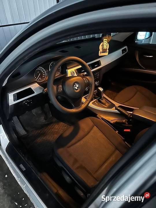 Używany BMW 320 2007 Srebrny Kombi