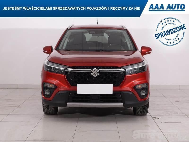 Używany Suzuki SX4 2022 Czerwony