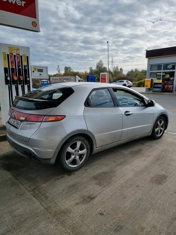 Srebrny Używany 2006 Honda Civic Hatchback | 8500 zł (Super Cena) - Obraz 1/3