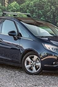 Używany Opel Zafira Cosmo 2011 Minivan