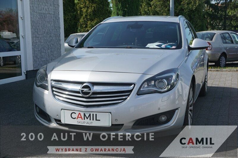 Srebrny (metalik) Używany 2014 Opel Insignia Kombi | 31 900 zł (Uczciwa cena) - Obraz 1/3