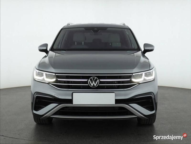 Srebrny Używany 2022 VW Tiguan Allspace SUV | 149 999 zł - Obraz 1/4