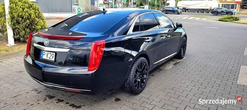Używany Cadillac XTS 2014 Czarny Sedan/Limuzyna