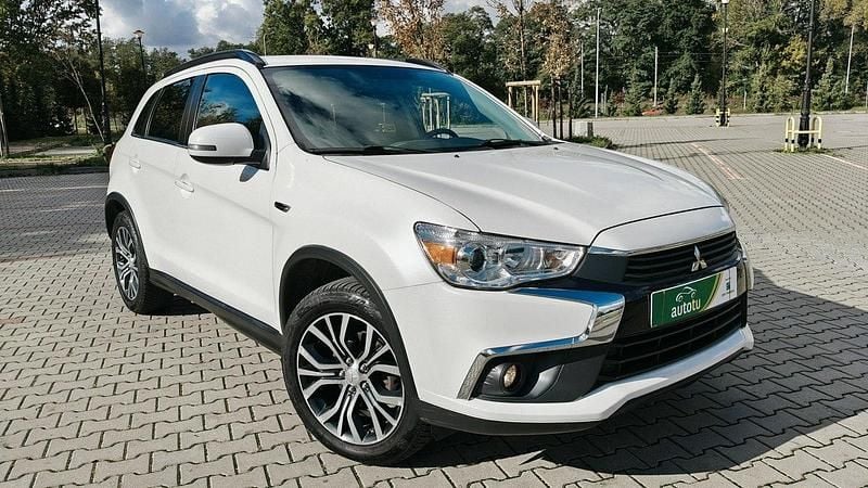 Biały (metalik, perła) Używany 2017 Mitsubishi ASX SUV | 42 900 zł (Uczciwa cena) - Obraz 1/4