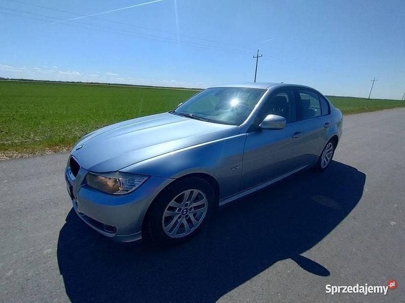 Niebieski Używany 2009 BMW 318 Sedan/Limuzyna | 26 000 zł (Dość drogi) - Obraz 1/4
