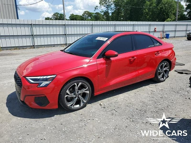 Czerwony (metalik) Używany 2023 Audi A3 Sedan/Limuzyna | 62 600 zł - Obraz 1/4