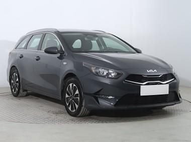 Szary Używany 2024 Kia Ceed 2 Kombi | 94 999 zł (Uczciwa cena) - Obraz 1/4