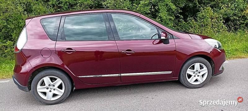 Bordowy Używany 2015 Renault Scénic III Minivan | 29 900 zł (Dość drogi) - Obraz 1/4