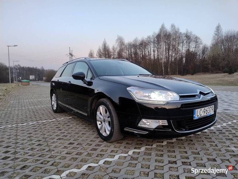Czarny Używany 2011 Citroën C5 Exclusive Kombi | 21 900 zł (Uczciwa cena) - Obraz 1/4