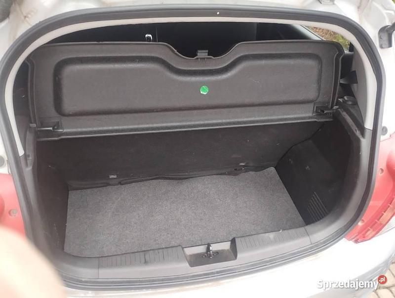 Używany Opel Karl 75 KM (55 kW) 2016 Hatchback