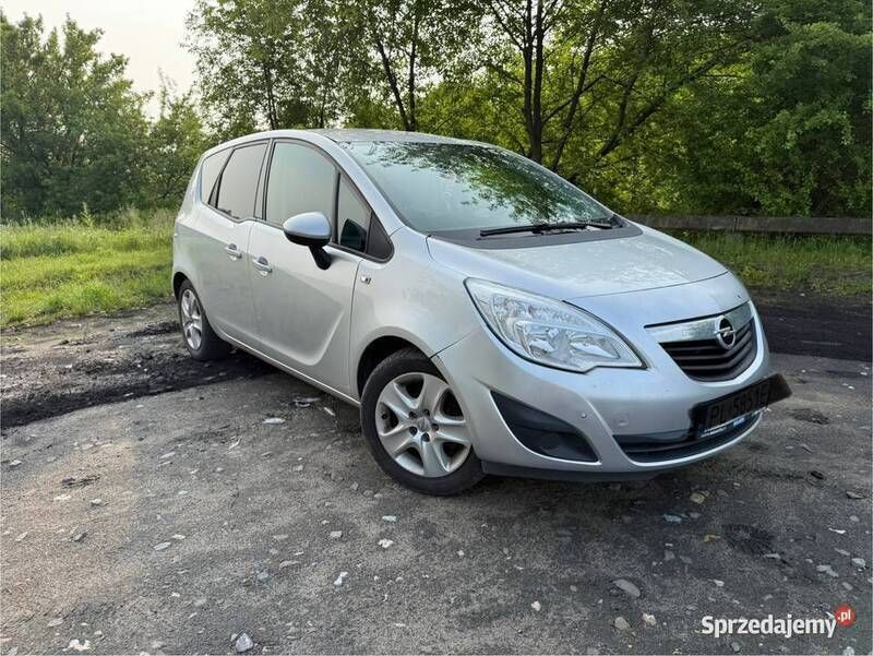 Używany 2011 Opel Meriva Minivan | 18 000 zł (Uczciwa cena) - Obraz 1/4