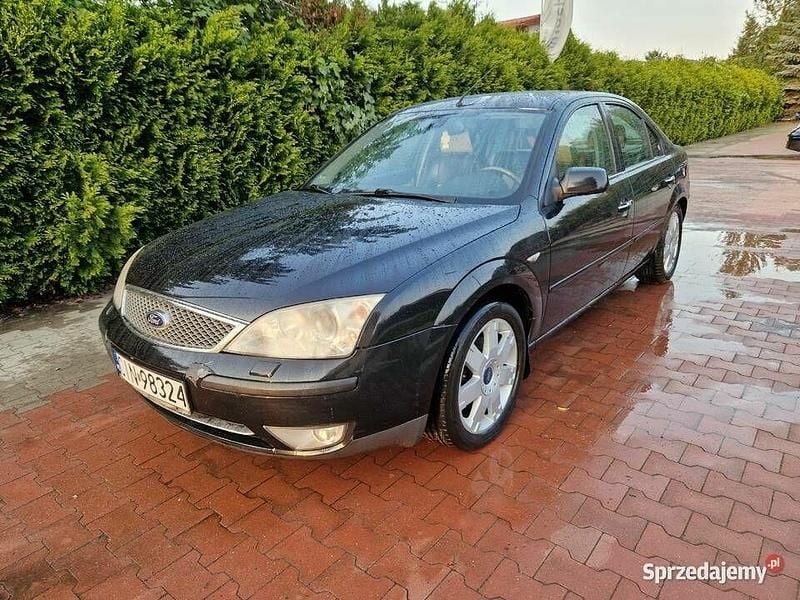 Czarny Używany 2004 Ford Mondeo Hatchback | 3999 zł (Dobra cena) - Obraz 1/4