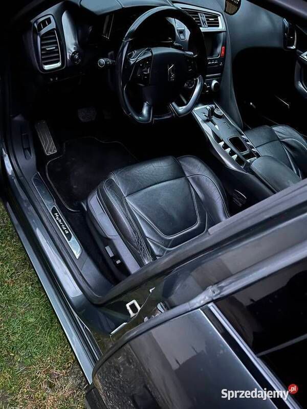 Używany DS Automobiles DS5 2015 Szary Hatchback