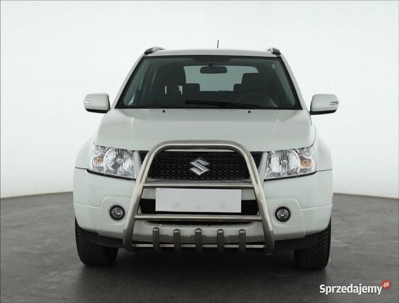 Biały Używany 2012 Suzuki Grand Vitara SUV | 22 499 zł - Obraz 1/4