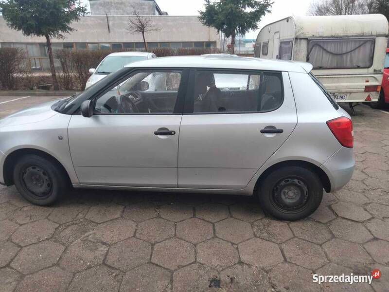 Srebrny Używany 2008 Skoda Fabia Hatchback | 5300 zł (Uczciwa cena) - Obraz 1/4