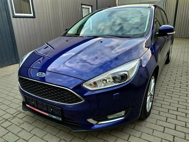 Niebieski Używany 2015 Ford Focus Sedan/Limuzyna | 26 900 zł (Super Cena) - Obraz 1/4