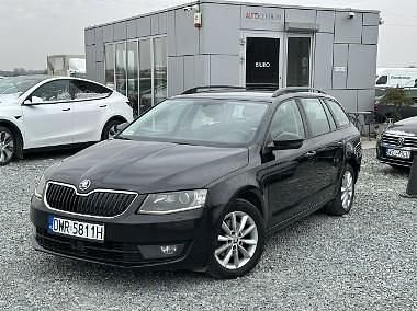 Używany Skoda Octavia Style 150 KM (110 kW) 2014 Czarny Kombi