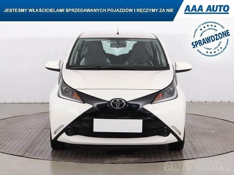 Używany Toyota Aygo 2016 Biały Hatchback