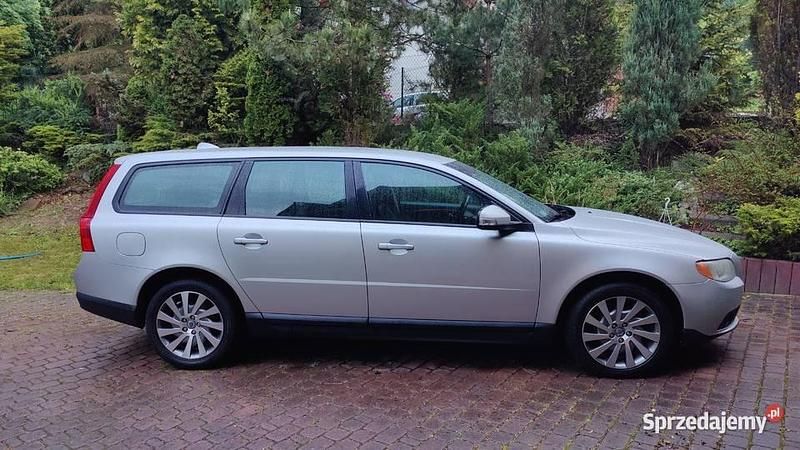 Używany 2009 Volvo V70 Kombi | 15 900 zł - Obraz 1/4