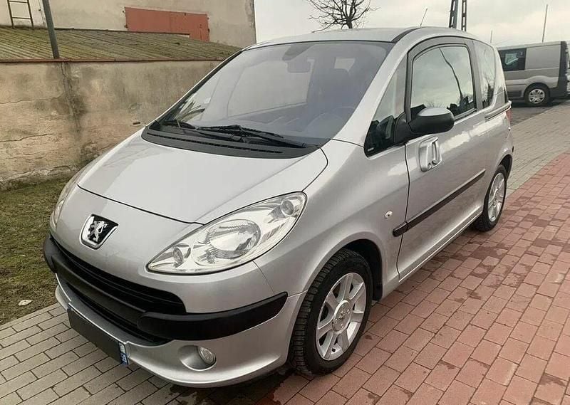 Używany Peugeot 1007 2006 Srebrny Minivan