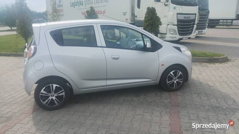 Używany Chevrolet Spark LS 68 KM (50 kW) 2011 Srebrny Hatchback