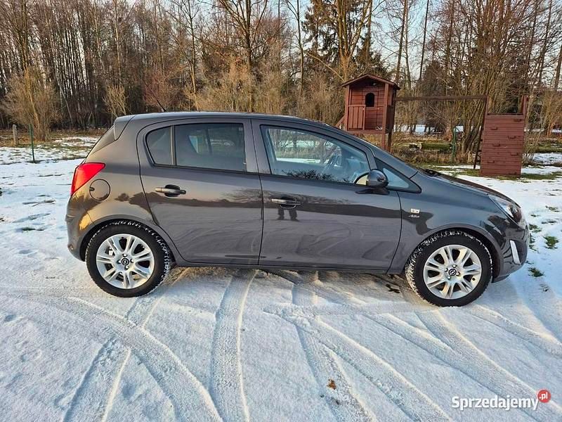 Używany Opel Corsa Active 2013 Szary Hatchback