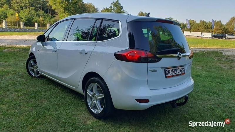 Używany Opel Zafira Tourer 136 KM (100 kW) 2014 Biały Minivan