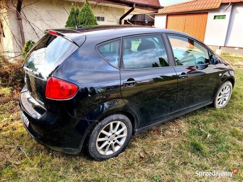 Używany 2015 Seat Altea Minivan | 27 500 zł (Drogi) - Obraz 1/4