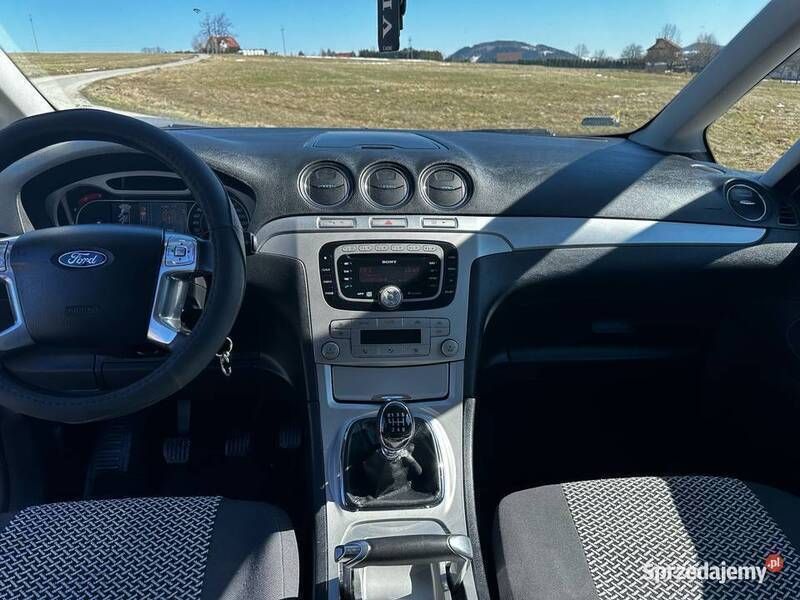 Używany Ford Galaxy 140 KM (102 kW) 2010 Minivan