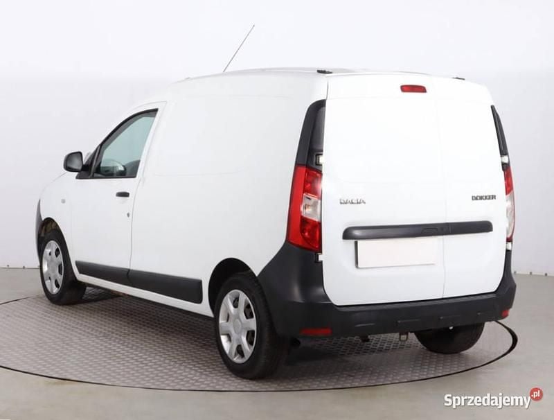 Używany Dacia Dokker 2018 Biały Minivan